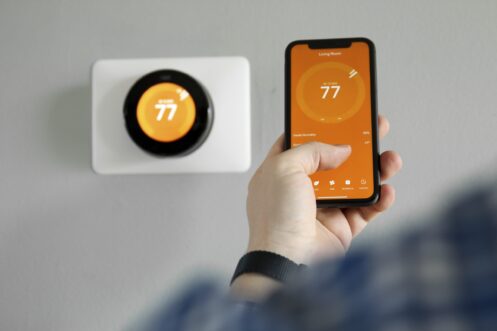 A Homeowner’s Guide: Choosing the Perfect Thermostat for Year-Round Comfort